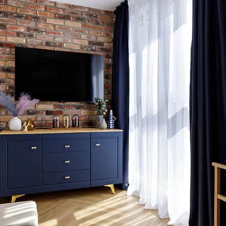 Algirdo Skyline Hideaway & *